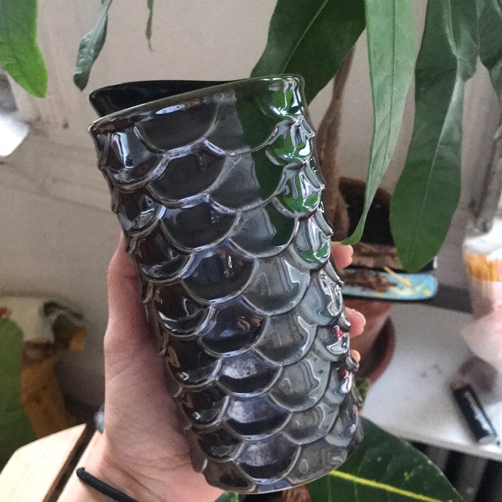 Starbucks fishscale cup